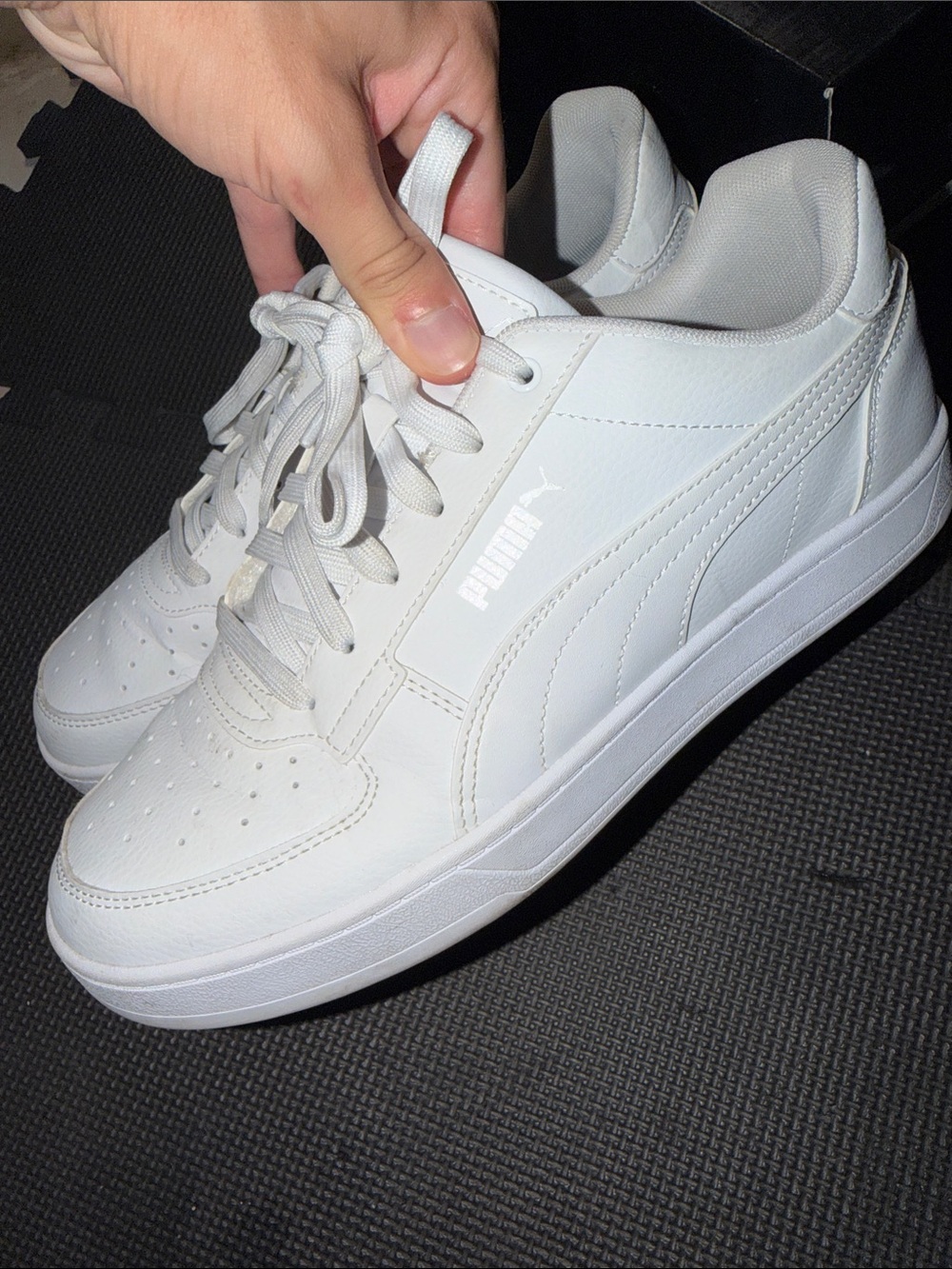 Puma Men's White Low-Top Leather Sneakers - Caven 2.0